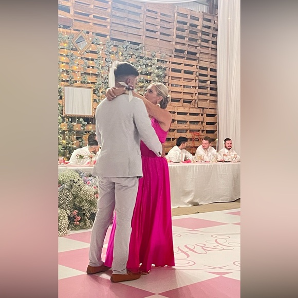 Mac Duggal Ieena Satin V-Neck Gown Size 08 - Picture 10 of 11